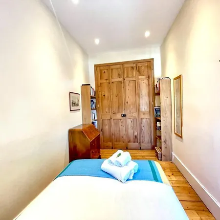 Incredible St Andrew's Sq - 2 Bed In The Sky شقة *
