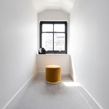 Joivy Luxury Flat Near Castle Апартаменты