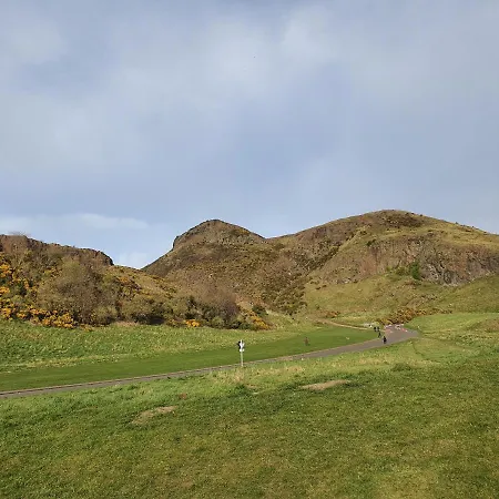 Lejlighed Lovely 2 Bedroom Flat In The Heart Of The Edinburgh