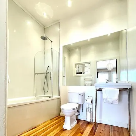شقة Incredible St Andrew's Sq - 2 Bed In The Sky *