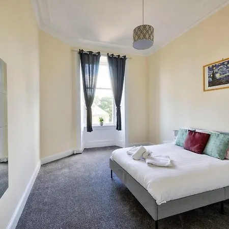 Guestready - Enchanting 2 Bedroom Flat Near Edinburgh's Old Town