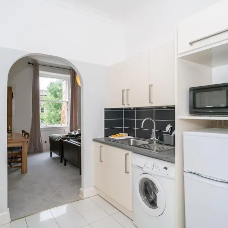Pass The Keys Renovated 2bed Flat In Quiet Area Near The Meadows Apartment *