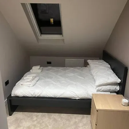 Lovely Three Bedroom Upper Сasa de vacaciones Edimburgo