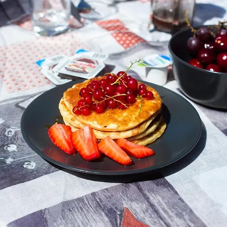 Homestay Lele's Flat - 15 Minutes To Airport & Centre Edinburgh