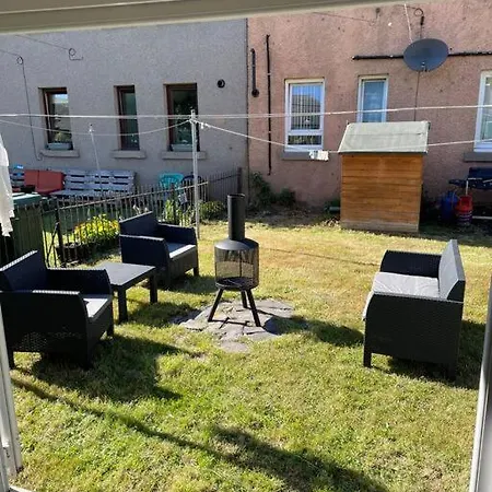 Сasa de vacaciones Lovely Three Bedroom Upper Edimburgo