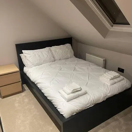 Lovely Three Bedroom Upper