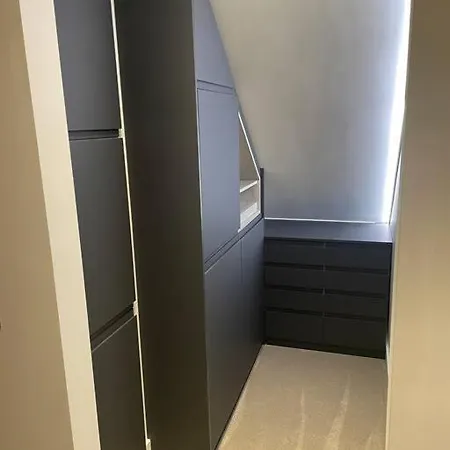 Сasa de vacaciones Lovely Three Bedroom Upper