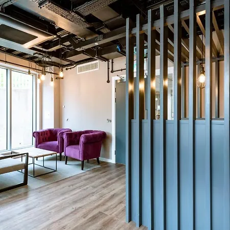 Modern Studio Apartments At Murieston Crescent In Edinburgh 아파트 *