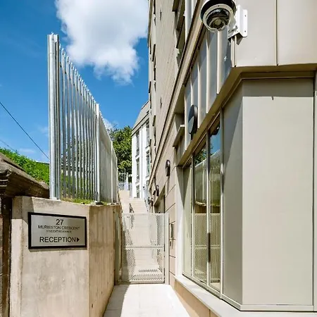 아파트 Modern Studio Apartments At Murieston Crescent In Edinburgh 에든버러