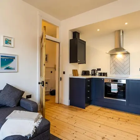Brand New 1 Bedroom Right Beside Arthur's Seat *