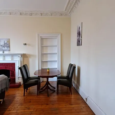 Apex Haymarket Station Эдинбург