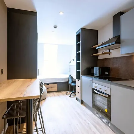 Modern Studio Apartments At Murieston Crescent In Edinburgh 아파트 *