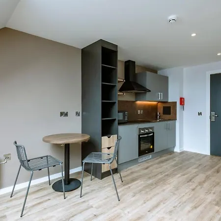 Modern Studio Apartments At Murieston Crescent In Edinburgh 아파트 *