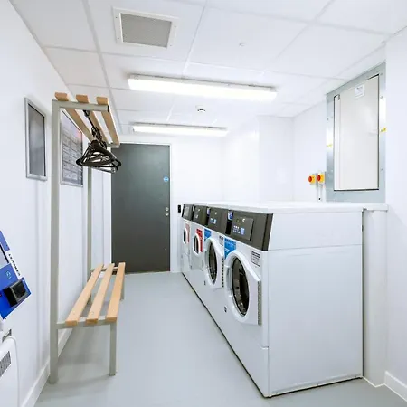 Modern Studio Apartments At Murieston Crescent In Edinburgh 아파트 에든버러