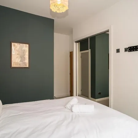 Lägenhet Pass The Keys Stunning 3 Bed Loft Style With Free Parking Edinburg