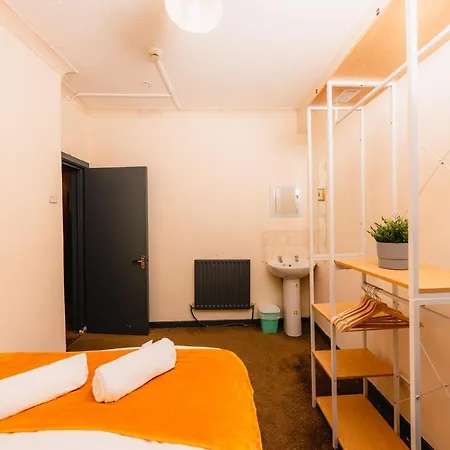 Cozy Old Town 4 Bedroom Apartament