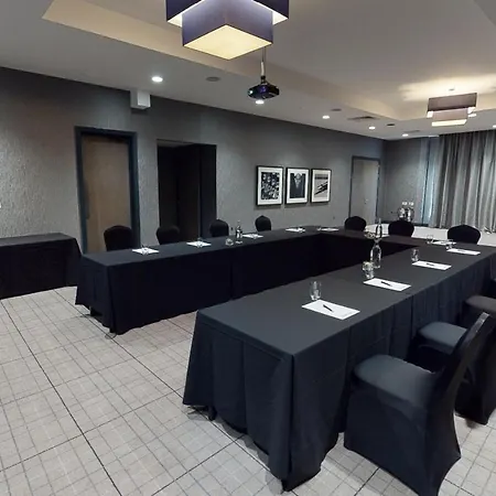 Hotell Village 4*
