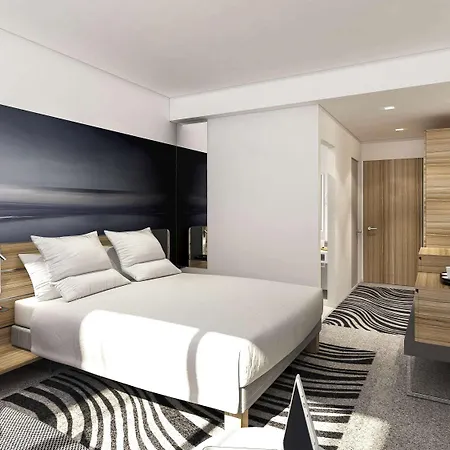 Hotel Novotel Centre 4*