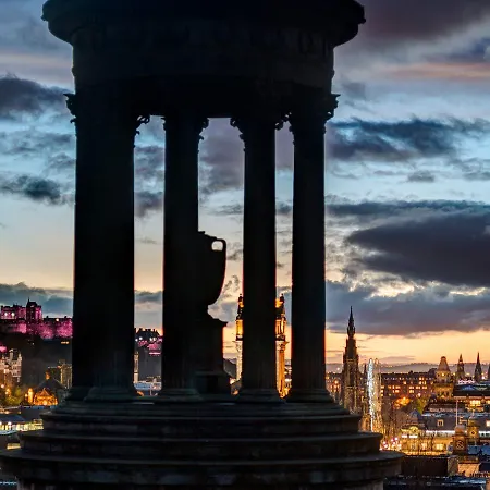 Travelodge Waterloo Place