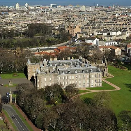Ellwyn House