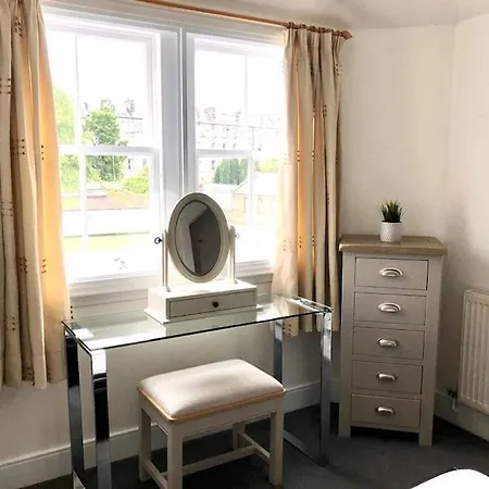Apartment Gilmore Place - Beautiful 2 Bedroom Townhouse Flat Edinburgh