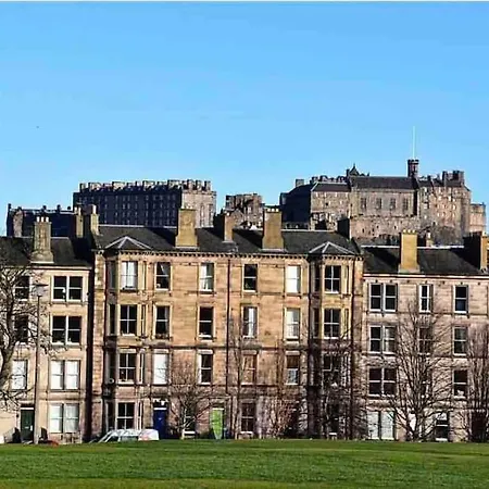Apartment Gilmore Place - Beautiful 2 Bedroom Townhouse Flat Edinburgh