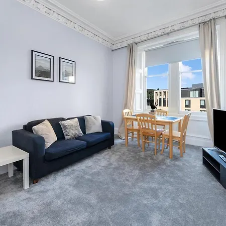 2 Bedroom Centre - Royal Mile - Castle & Waverley Train Station - Sleeps 4 * Edynburg