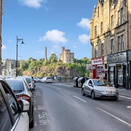 Apartament 2 Bedroom Centre - Royal Mile - Castle & Waverley Train Station - Sleeps 4 Edynburg
