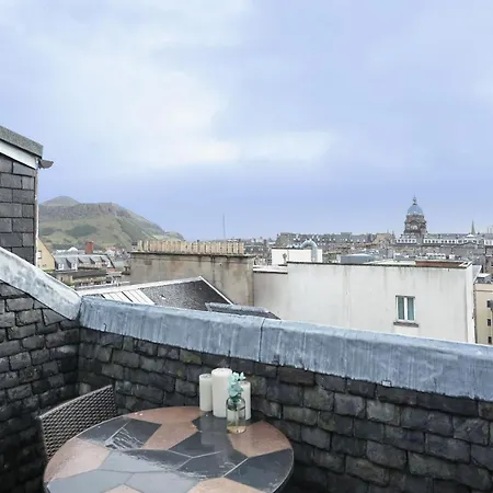 아파트 Luxury 3 Bed Royal Mile 에든버러