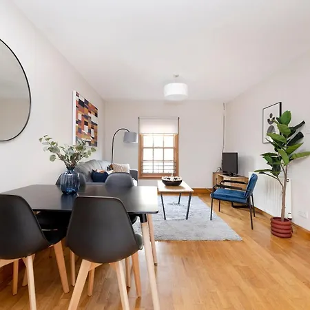 Joivy Bright And Cosy Flat Near The Scotland Gallery Daire Edinburgh