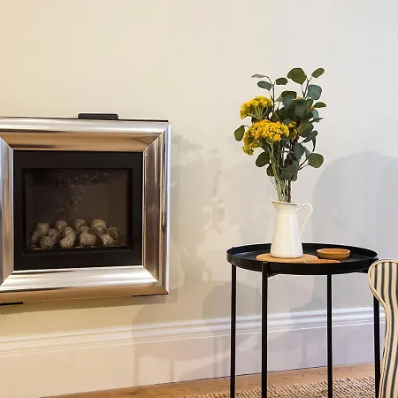 Super Castle Basement Daire