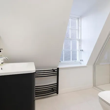 Joivy Tasteful On Rose South Apartmán Edinburgh