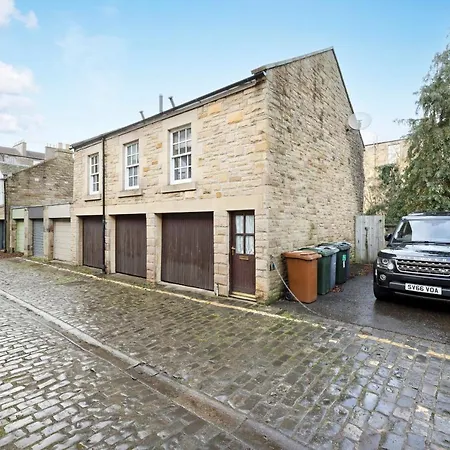 Daire Joivy Bright And Cosy Flat Near The Scotland Gallery