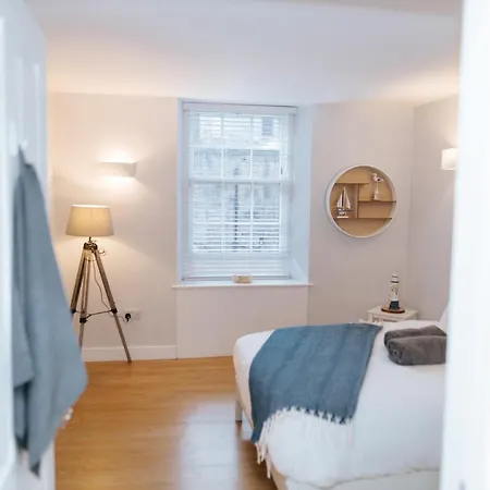 Apartamento Luxury Modern 3 Bedroom In Centre