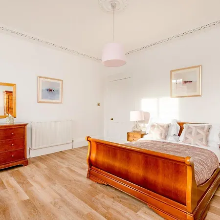 Heart Of Centre 3 Bed Georgian * Edinburgh