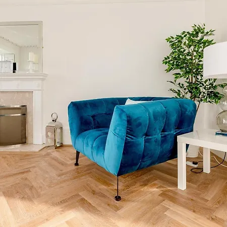 Heart Of Centre 3 Bed Georgian Lejlighed *