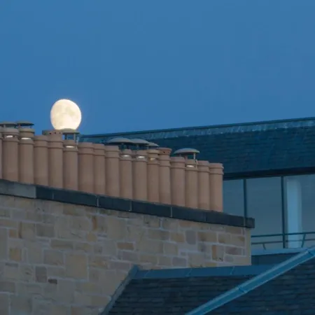 Queen St Superb Penthouse Flat With Roof Terrace * Edimburgo