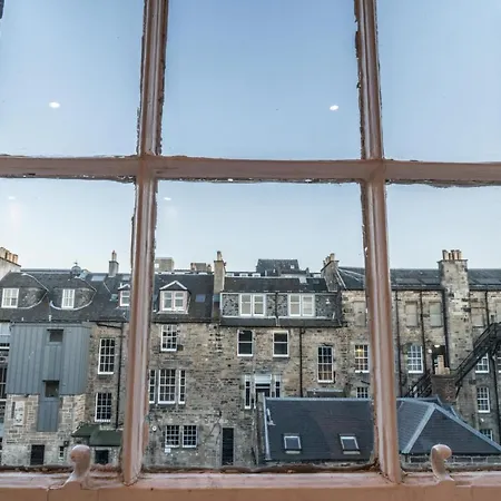 Casa vacanze Queen St Superb Penthouse Flat With Roof Terrace Edimburgo