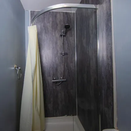 Super 4bedroom At The Meadows 아파트