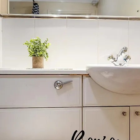 Villette - Spacious 2br-2ba Near Pilrig Park - Free Parking By Bonjour Residences Apartment *