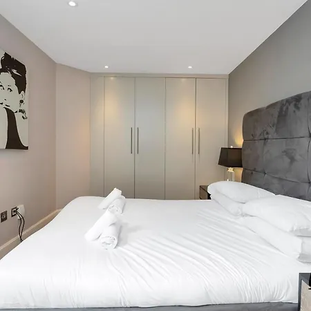 St. Germain - Spectacular West End 2br-1ba, Near Haymarket - Private Entrance & Courtyard By Bonjour Residences *