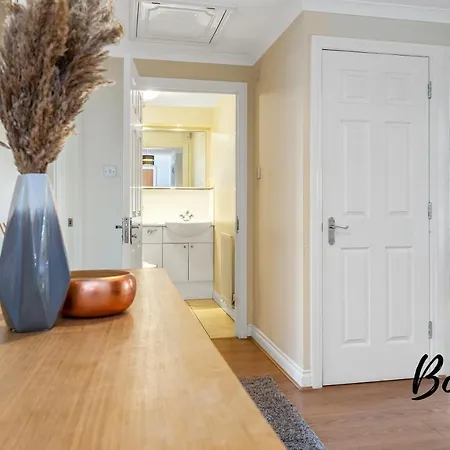 Villette - Spacious 2br-2ba Near Pilrig Park - Free Parking By Bonjour Residences *