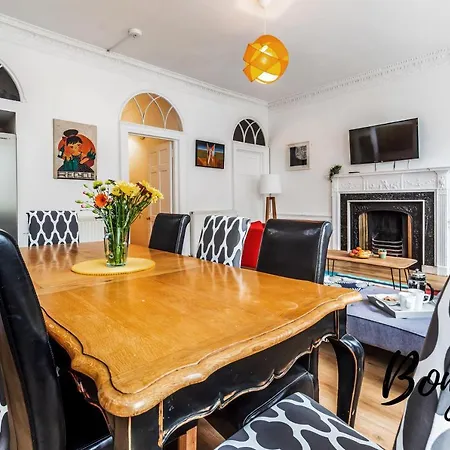 Bastille Suite- 4br-3ba, Free Off-site Parking By Bonjour Residences Appartamento