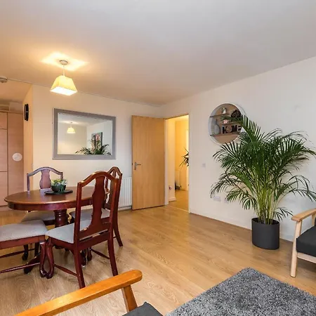 Elegant 2 Bedroom Centre - Free Parking - Private Balcony * Εδιμβούργο