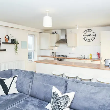 Waterfront Castle View 3 Bed Edimburgo