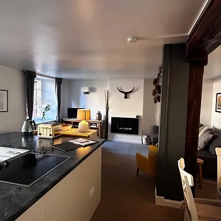 The Cooperage No 6, The Shore * Edinburg