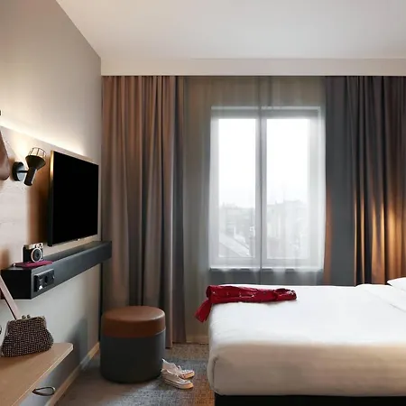 Moxy Fountainbridge Hotel 4*