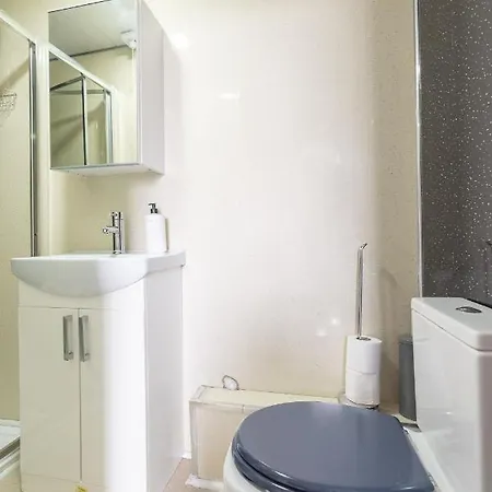 Contemporary 3 Bed City Centre - Ensuite アパート
