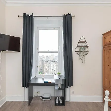 Contemporary 3 Bed City Centre - Ensuite *