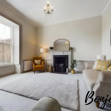 Montaigne - 2 Br-1ba In Stockbridge By Bonjour Residences * 爱丁堡